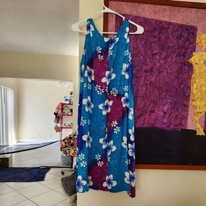 Hawaiian Shift Dress. Fab colors. Floral. One Size NWOT